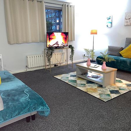 Cosy Private Two Bedroom Apartament In Kensinghton Can Fit Up To 8 Guests London Eksteriør billede