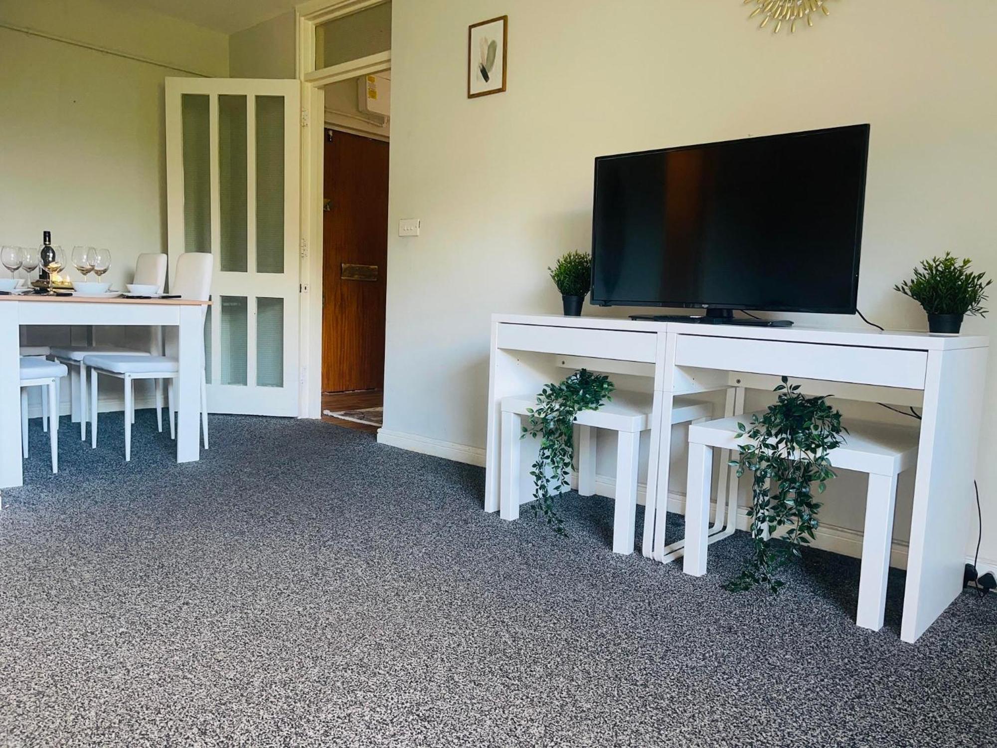 Cosy Private Two Bedroom Apartament In Kensinghton Can Fit Up To 8 Guests London Eksteriør billede